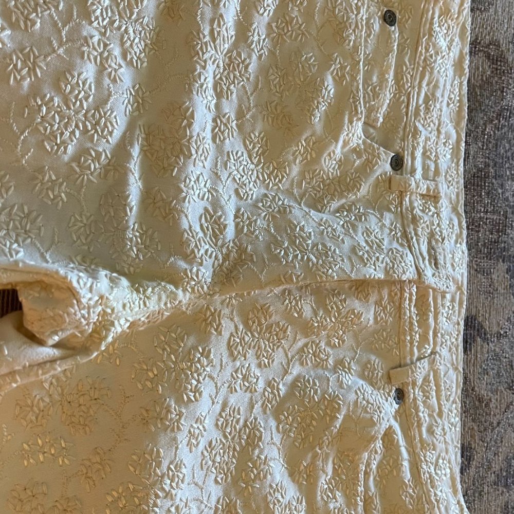 Jeans - Picture 2 of 4